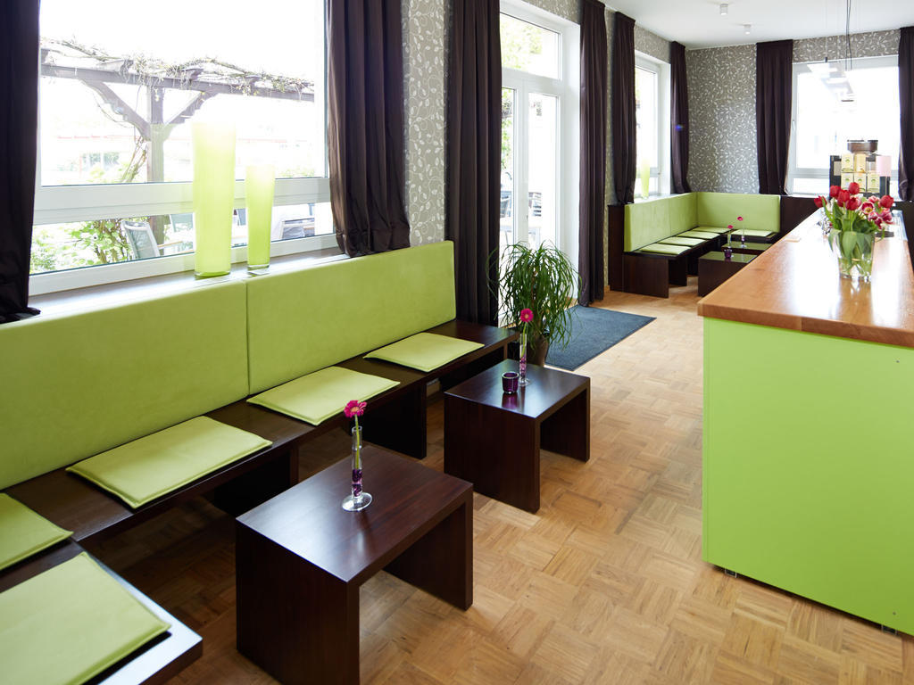 Hotel Karolinger Hof Льорш Екстериор снимка