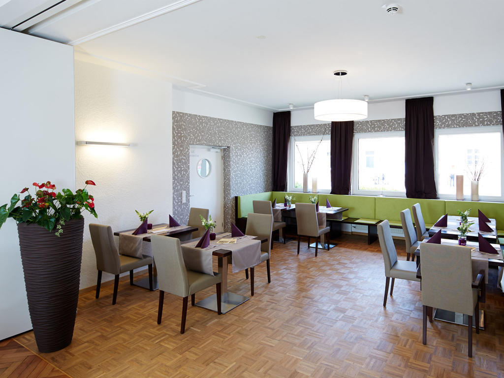 Hotel Karolinger Hof Льорш Екстериор снимка