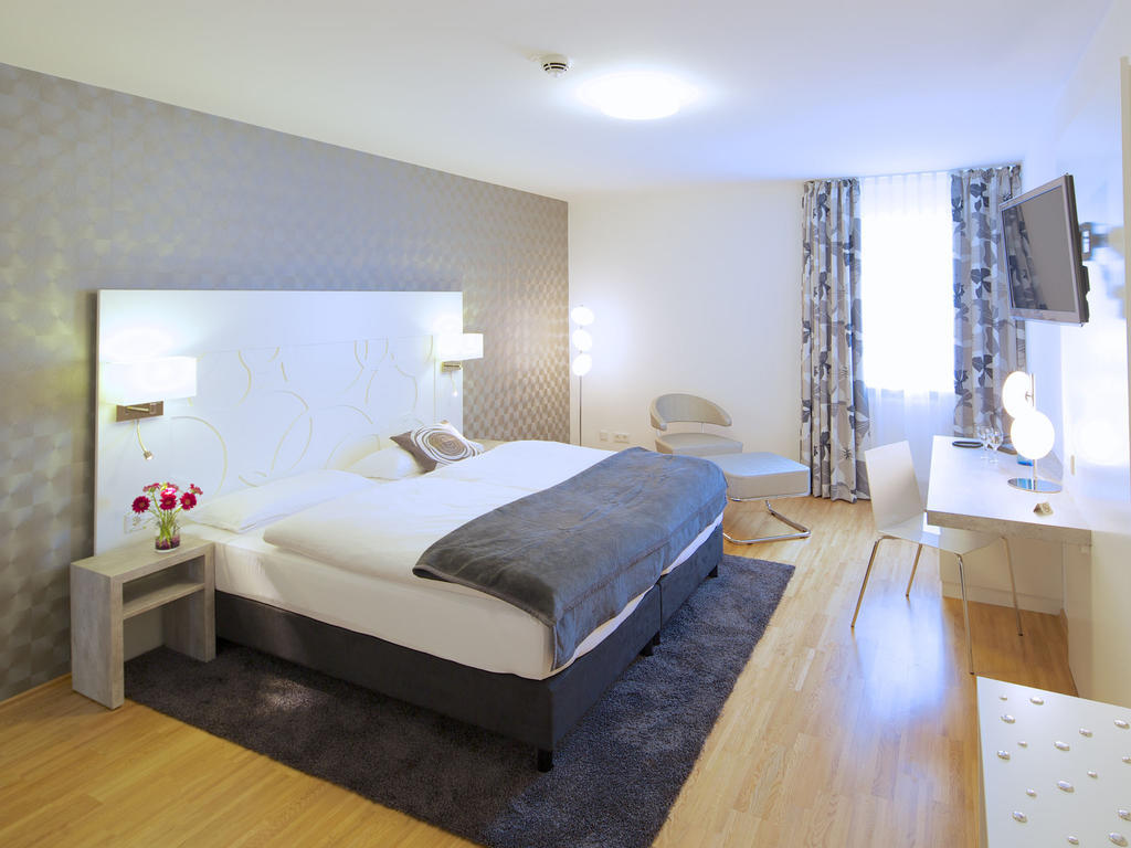 Hotel Karolinger Hof Льорш Стая снимка